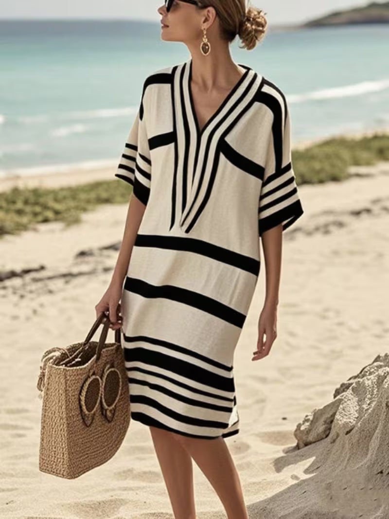 Chloé Robe d’Été Décontractée à Col V – Légère et Rayée