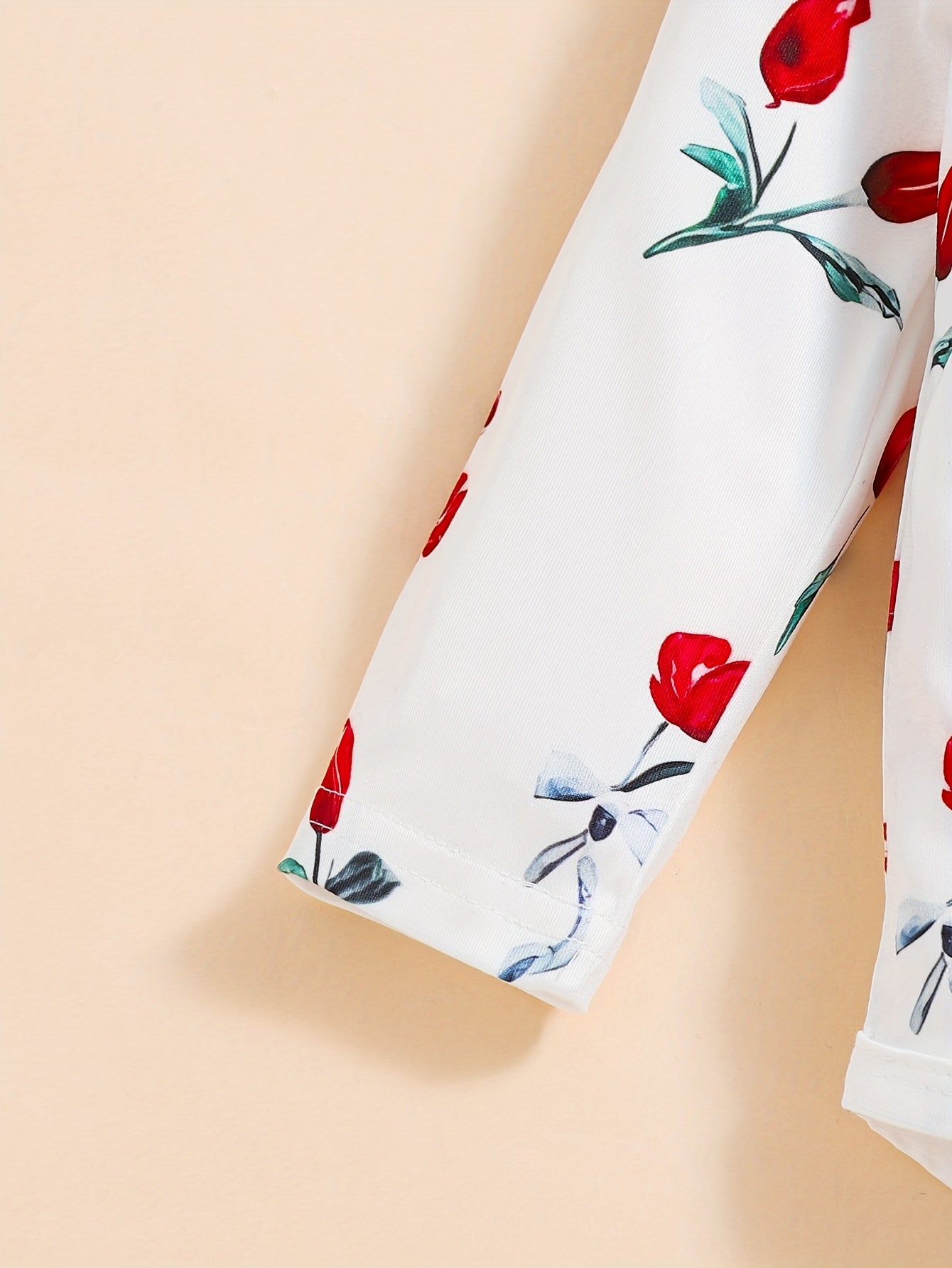 Ensemble bébé fille 3 pièces : body fleuri, salopette velours et foulard