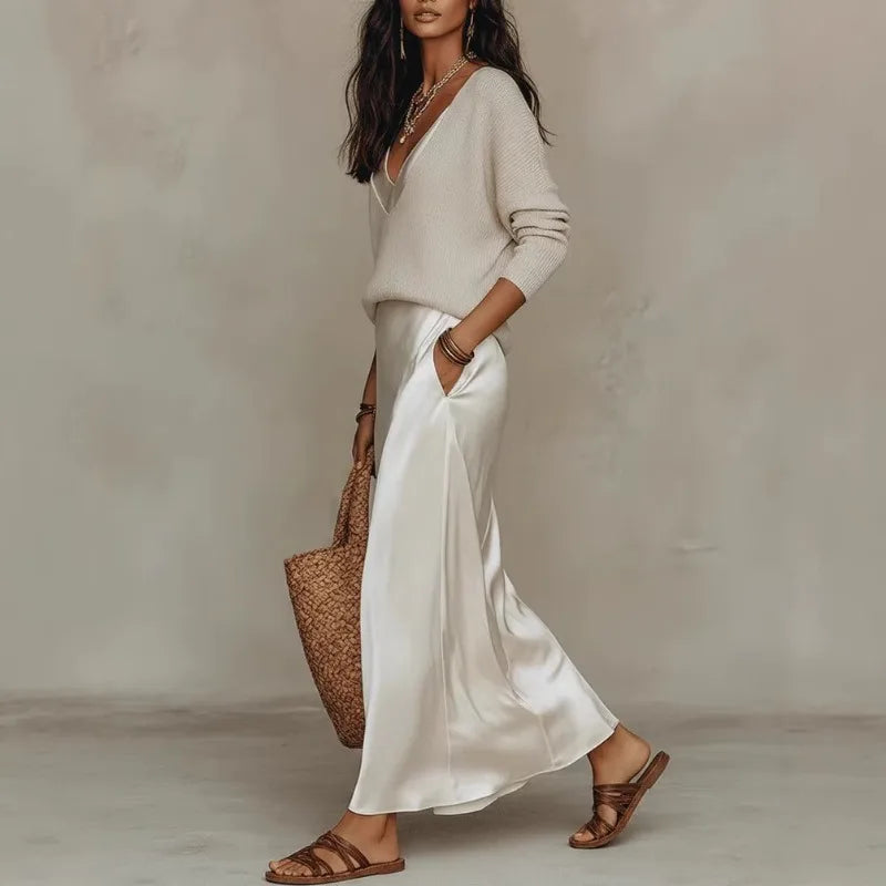 Ensemble robe longue en satin et pull – Chic à la française