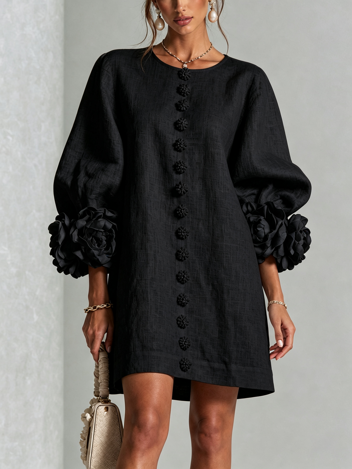 Robe courte Fleur de Minuit à poignets fleuris