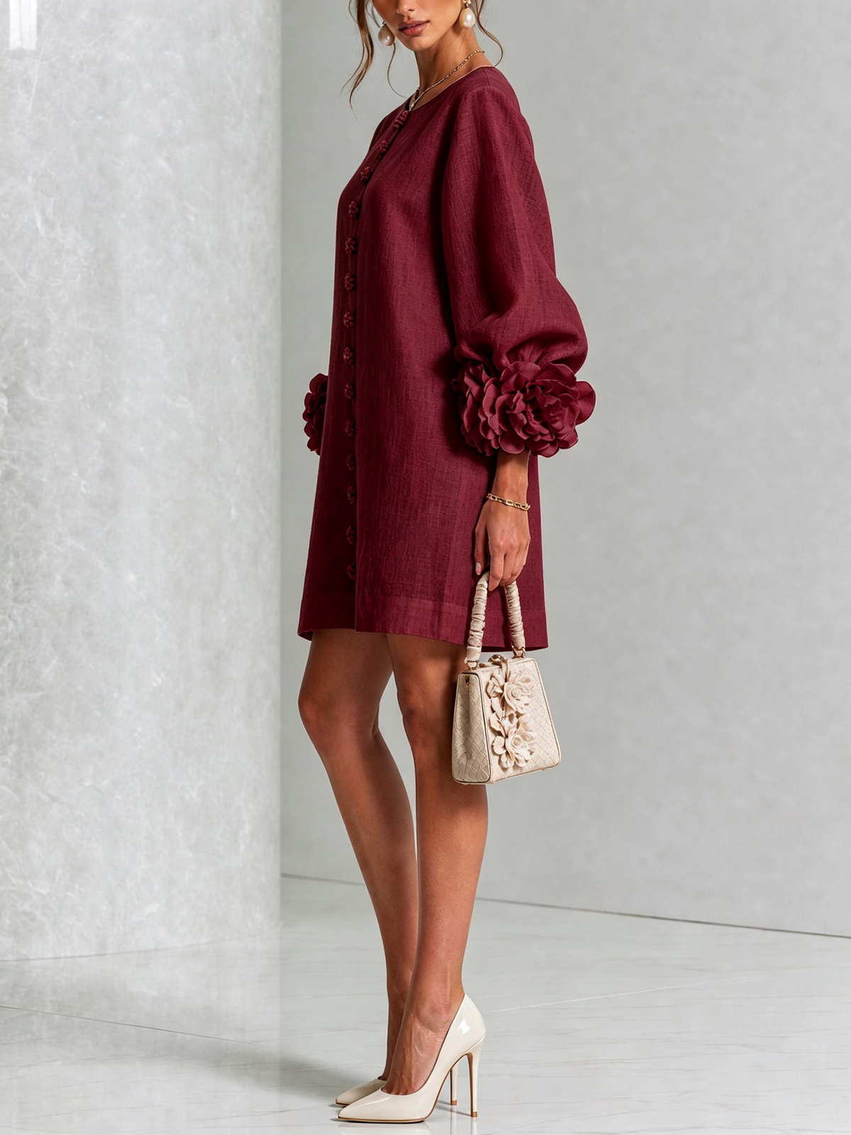 Robe courte Fleur de Minuit à poignets fleuris