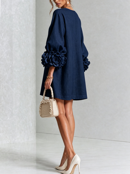 Robe courte Fleur de Minuit à poignets fleuris