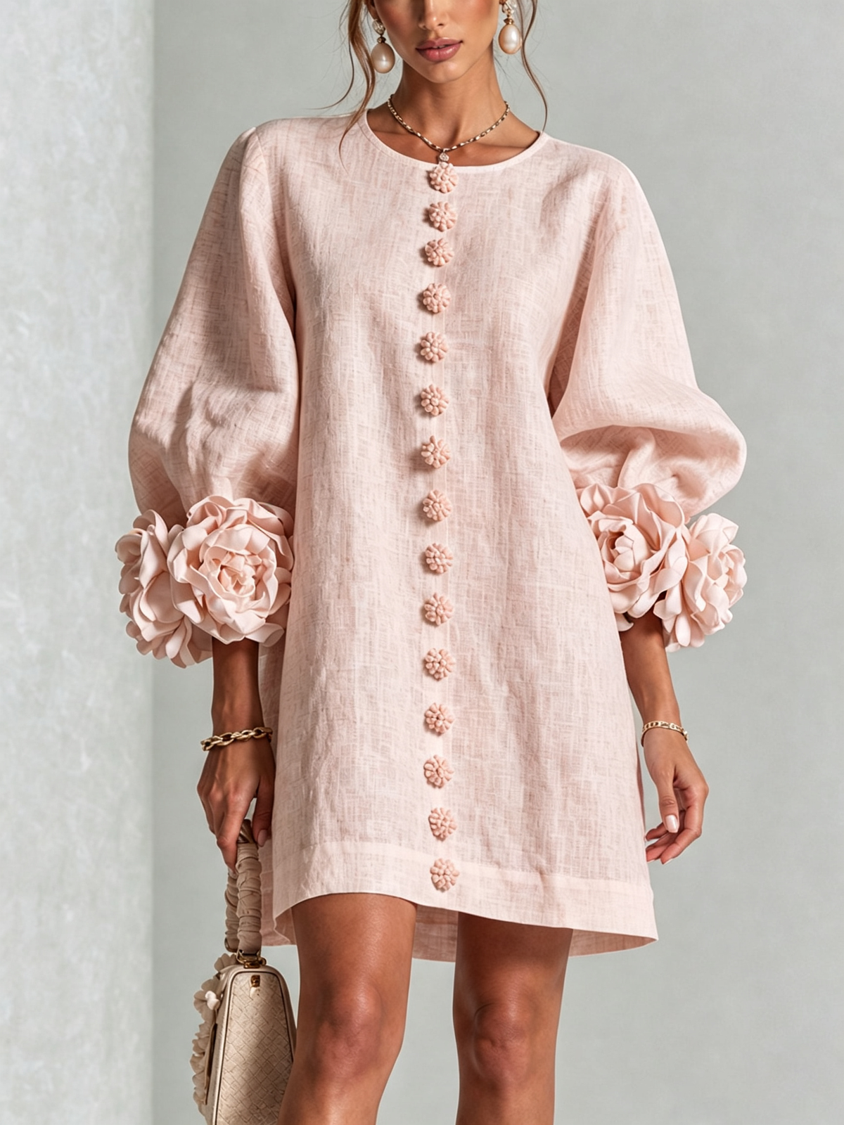 Robe courte Fleur de Minuit à poignets fleuris